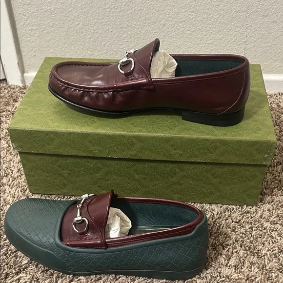 Gucci Green and Burgundy Men's Slip-On Horsebit Loafers - Picture 4 of 4